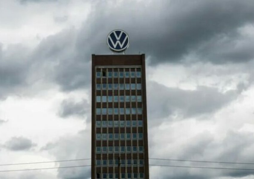 Volkswagen mund të mbyllë fabrikat në Gjermani për herë të parë në histori