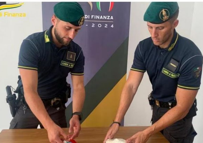 Bëri makinën me parfum, ja truku që shqiptari përdori për të trafikuar 1.6 kg kokainë