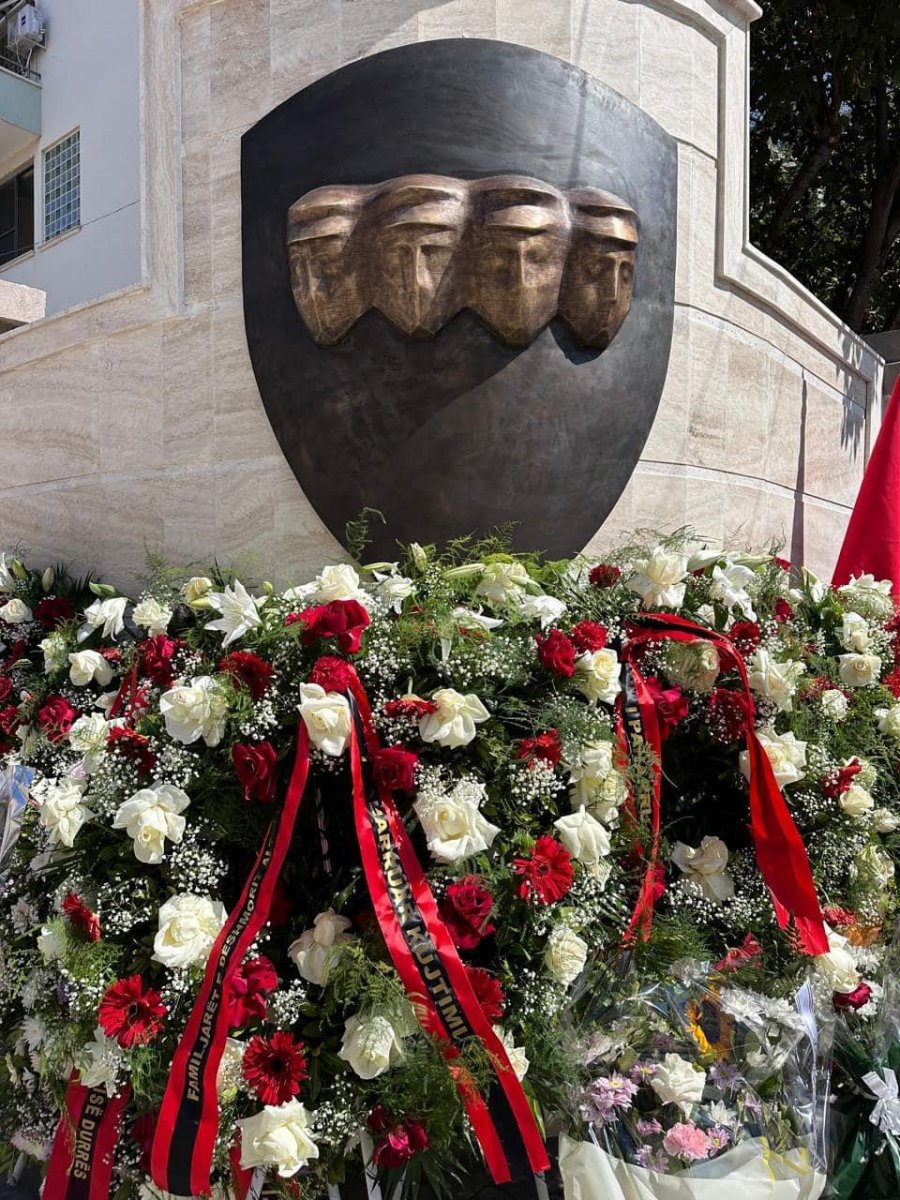 ‘Rama dhe shpura e tij, me urdhër të Dritan Dajtit, hoqën pllakatën në kujtim të oficerëve…’