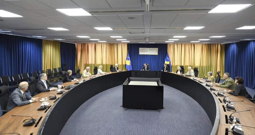 Kurti pret një delegacion nga Zvicra, flet për ndikimin e diasporës kosovare dhe remitencat që ata dërgojnë në Kosovë