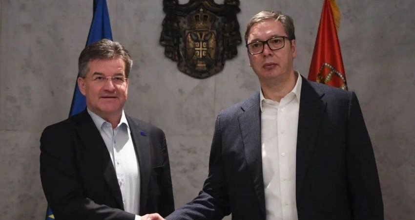 Lajçak takohet nesër me Vuçiqin në Beograd