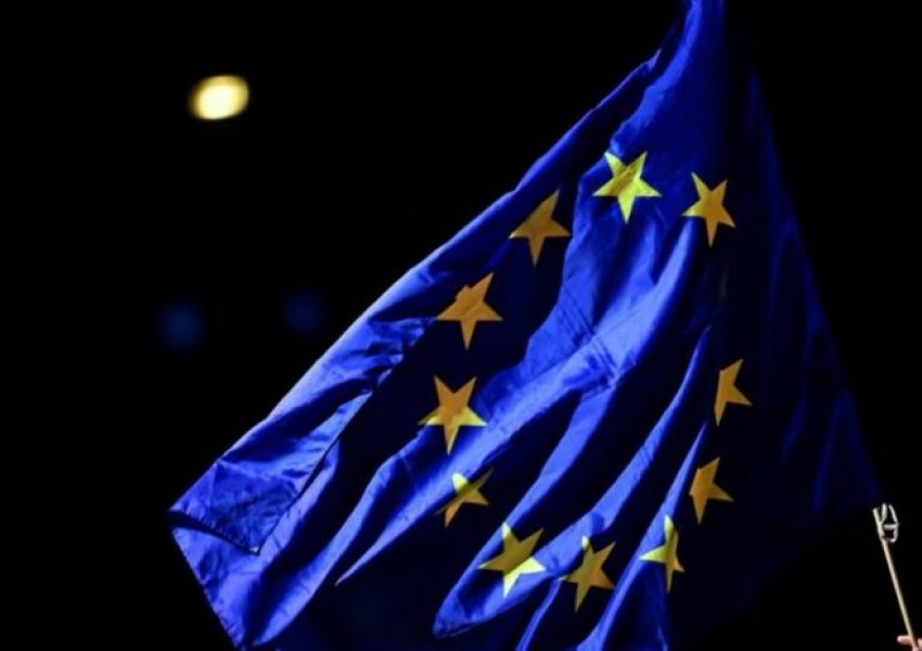 Vuçiç vuri dje 7 kushtet për normalizimin e marrëdhënieve, REL: Kosova dhe Serbia kanë konfirmuar pjesëmarrjen në takimin e 17 shtatorit