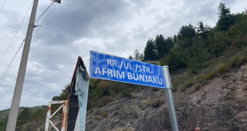 Vendoset tabela e rrugës e emërtuar në emër të heroit Afrim Bunjaku
