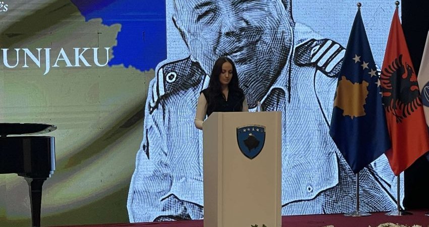 Vajza e Afrim Bunjakut: Askush s’e mbush boshllëkun tënd, ishe dhe do mbetesh krenaria e shtetit