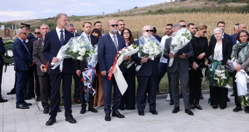 Hargreaves: Serbia të marrë masat e duhura që Radoiçiqi dhe autorët tjerë të sulmit në Banjskë të sillen para drejtësisë