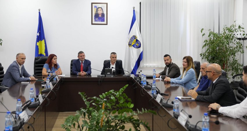 UNDP e pajis policinë me mjete të specializuara për zbulimin dhe konfiskimin armëve ilegale