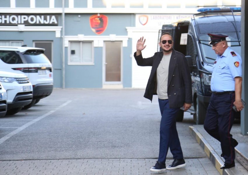 FOTO/ Kalaja: Ervin Salianji të lirohet menjëherë, është arrestuar pa vendim