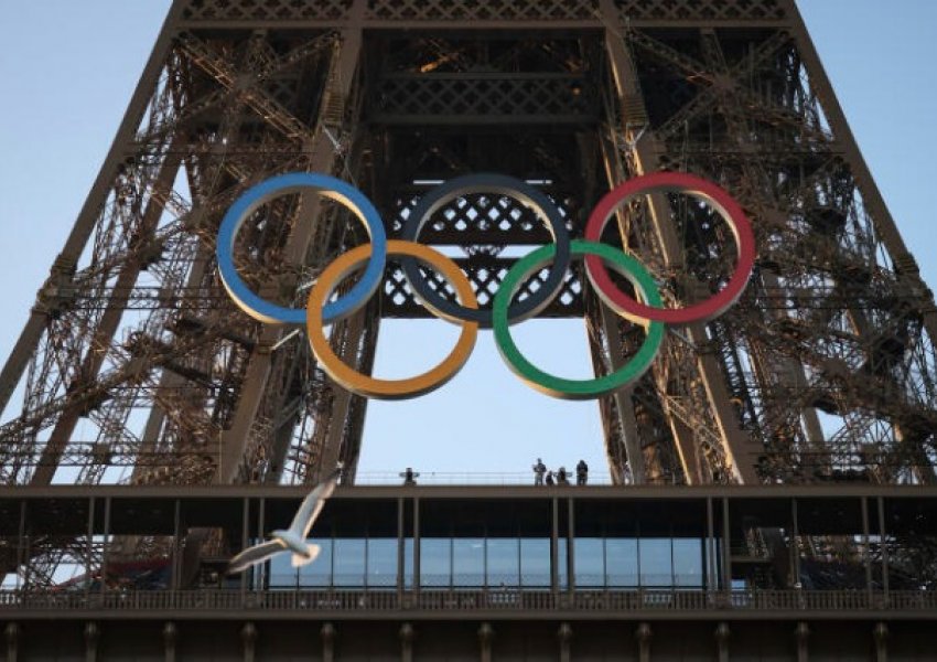 Hiqen rrathët olimpikë nga Kulla Eifel