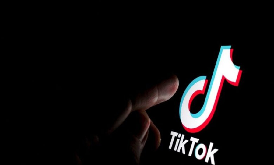 TikTok shikohet tre herë më shumë/ Pas vendimit për bllokim, shqiptarët rritën kohën e qëndrimit në këtë platformë