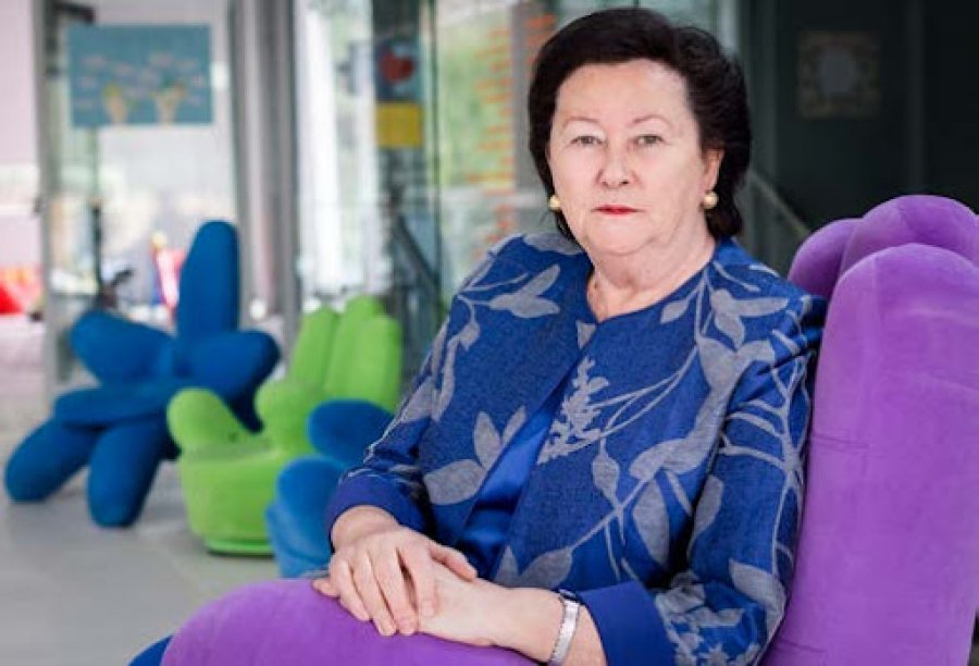 'E njoha kur isha 13 vjeç'/ Liri Berisha kujton takimin e parë me Nënë Terezën