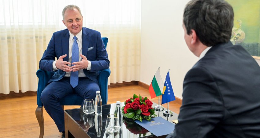 Kurti pret në takim Ambasadorin e ri të Bullgarisë, e falenderon për përkrahjen ndaj Kosovës drejt anëtarësimit në organizata ndërkombëtare