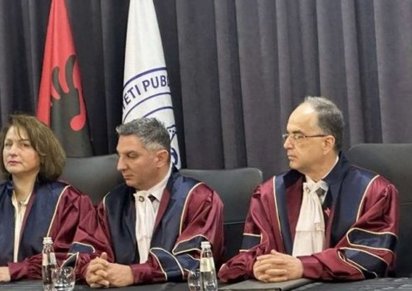 Presidenti Begaj nderohet me çmimin ‘Honoris Causa’ nga Universiteti ‘Kadri Zeka’ në Gjilan