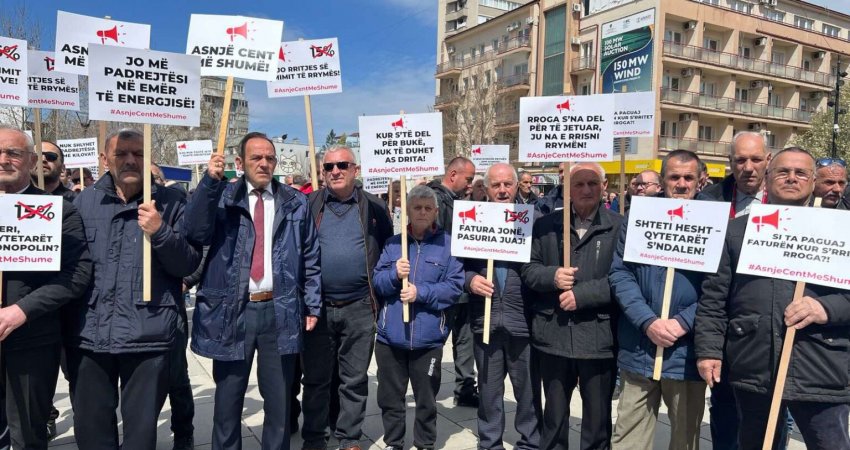 “Kur s’të del për bukë, nuk të duhet as drita!” – nis protesta kundër shtrenjtimit të rrymës