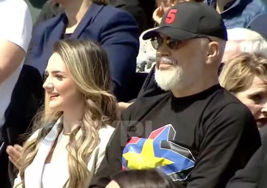 Luks i shfrenuar dhe administratë/ Rama hap fushatën pak metra larg zyrës së Veliajt