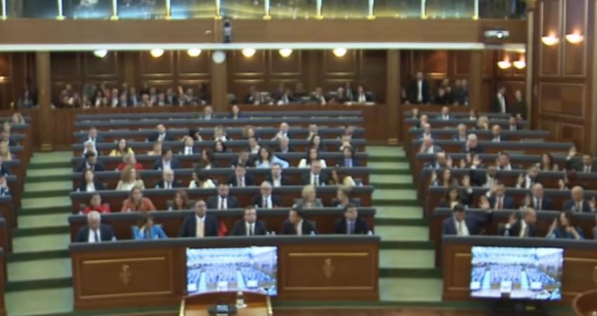 Presidenca pranon letrën nga Kuvendi pas dështimit të seancës konstituive