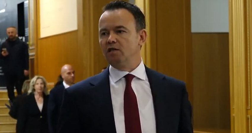 Peci: Konstituimi i Kuvendit u pamundësua nga opozita dhe Lista Serbe