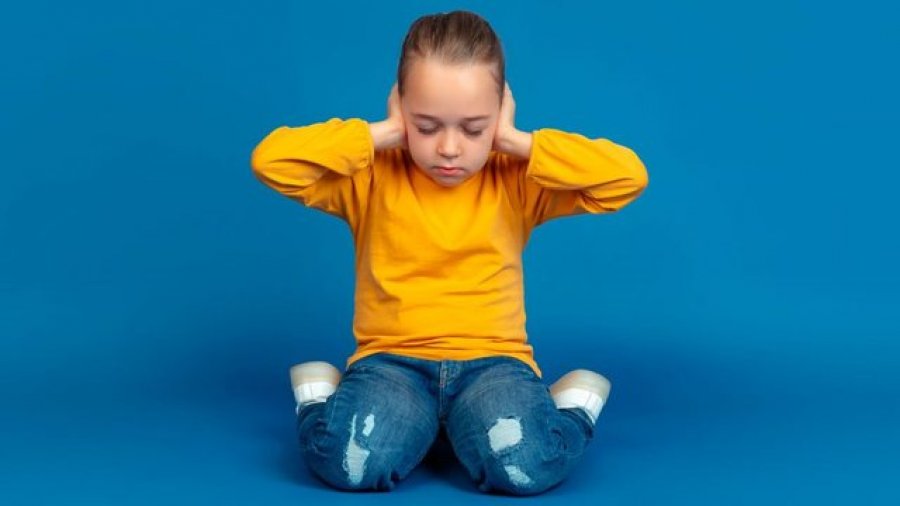 14 shenjat e hershme të autizmit që asnjë prind nuk duhet t'i injorojë