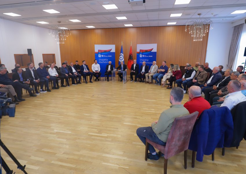 ‘Do zhdukim drogën nga Shqipëria’/ Berisha paralajmëron ata që morën licenca nga Rama për mbjelljen e kanabisit: Do mbajmë qëndrim shumë të rreptë pas 11 majit
