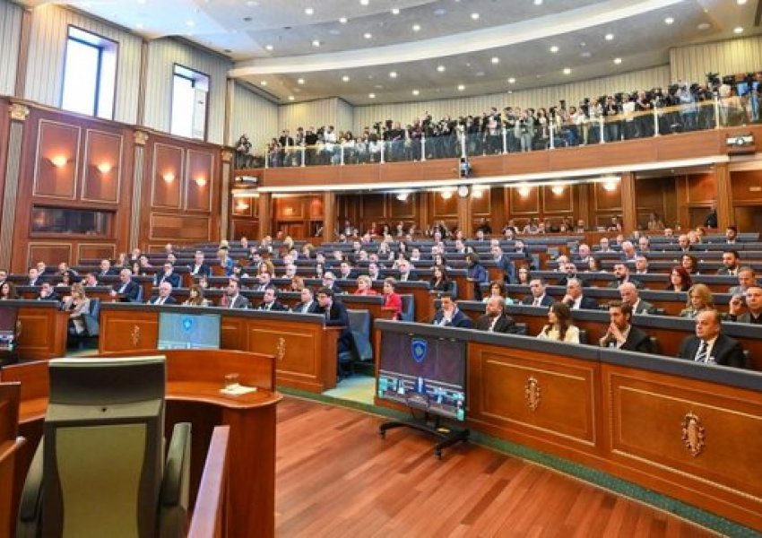 Kosovë/ A do të konstituohet Kuvendi të shtunën?