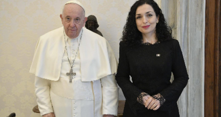 Presidentja Osmani do të marrë pjesë në ceremoninë e varrimit të Papa Françeskut