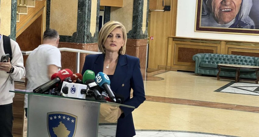 Kusari-Lila për Albulena Haxhiun: Ka tri herë më shumë vota se Haradinaj, 30 mijë më shumë se Krasniqi