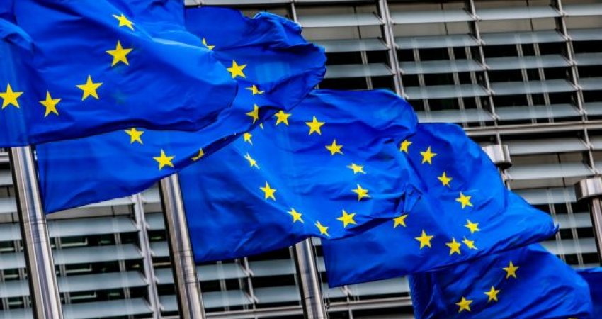 BE: Mungesa e institucioneve peng i mjeteve financiare për Kosovën