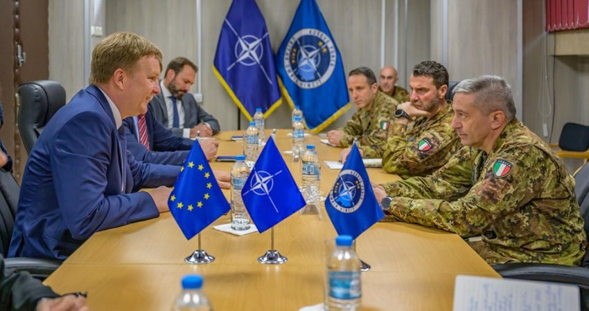 Barduani pret në takim Sorensenin, flasin për situatën e sigurisë në mbarë rajonin