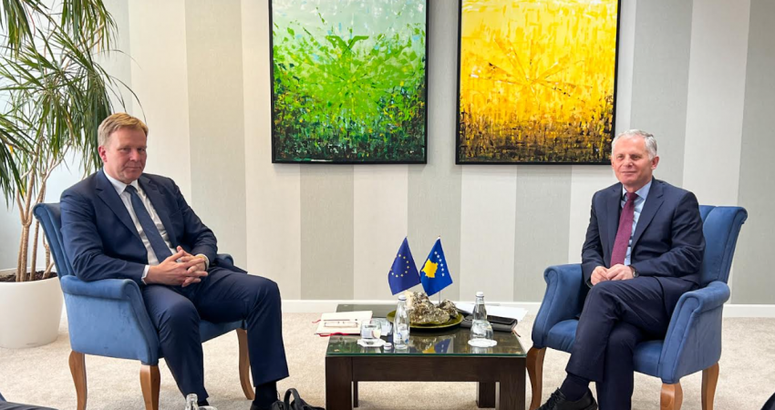 Vizita e paparalajmëruar e Sorensenit në Kosovë dhe takimi me Bislimin, ZKM: Në fokus zbatimi i marrëveshjeve