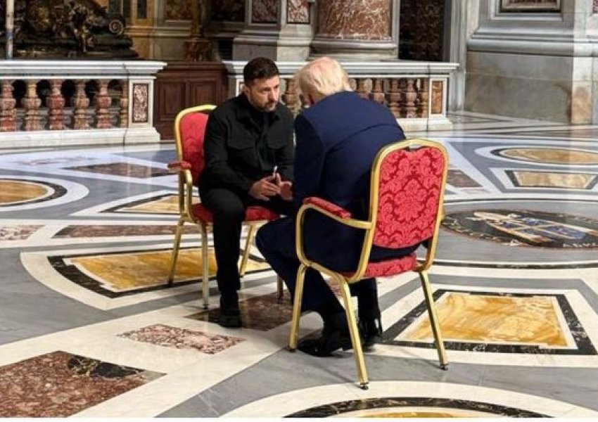 Trump dhe Zelensky kokë më kokë në Bazilikën e Shën Pjetrit, iu bashkohet dhe Macron