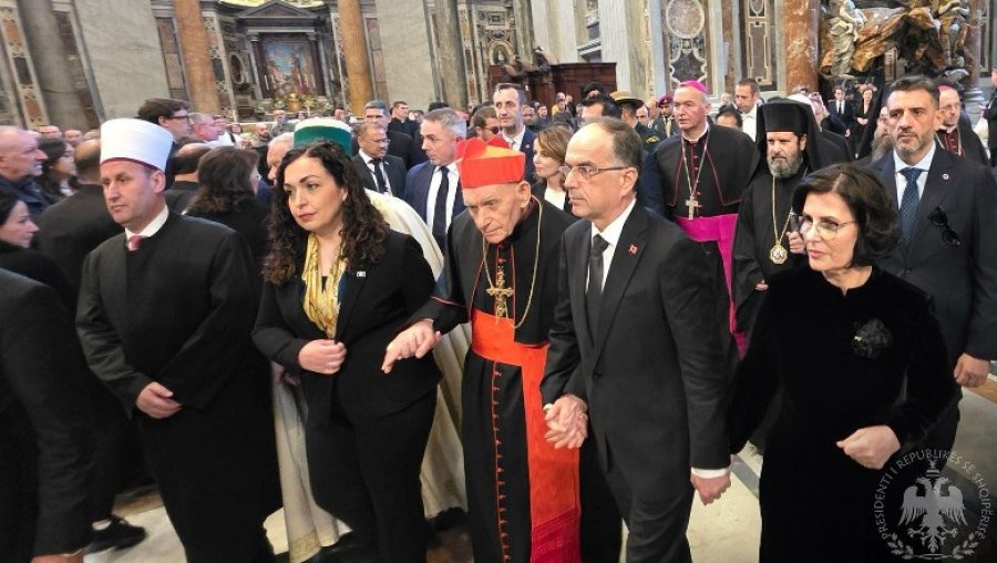 Sot lamtumira për Papa Françeskun, në ceremoninë mortore i pranishëm Begaj dhe krerët fetarë