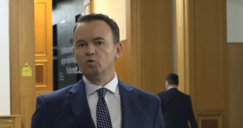 Faton Peci: Duhet të reflektohet, çdo ditë e humbur është humbje për Kosovën