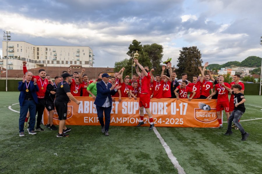 Partizani kampion, fiton trofeun me një pikë më shumë se Tirana