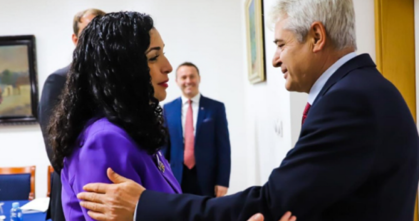 Ali Ahmeti në Prishtinë, pritet nga Presidentja Osmani