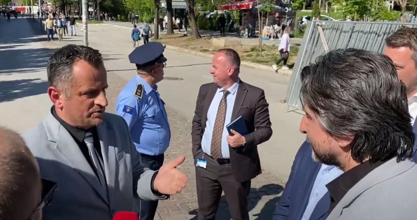 Tentohet të ndalohen sërish punimet në sheshin ‘Xhorxh Bush’, policia në vendngjarje