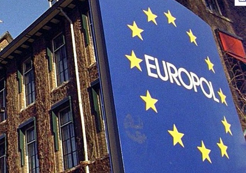 Europol ngre alarmin: Fëmijët e rekrutuar në duart e krimit