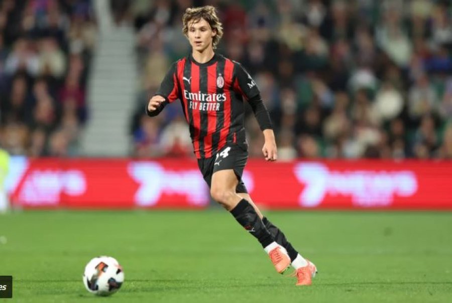 Kush është Komoto, talenti 17-vjeçar i Milanit që po i ngjan Sandro Tonalit