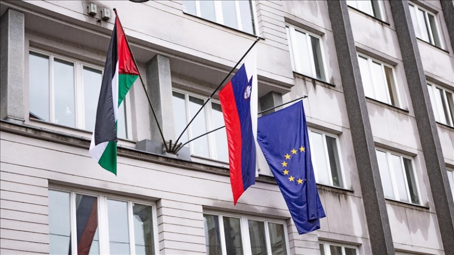 Sllovenia, vendi i parë evropian që ndalon tregtinë e armëve me Izraelin