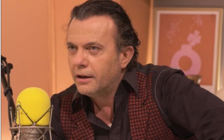 Deklarata surprizë nga Laert Vasili: Të hapen shtëpitë publike dhe…
