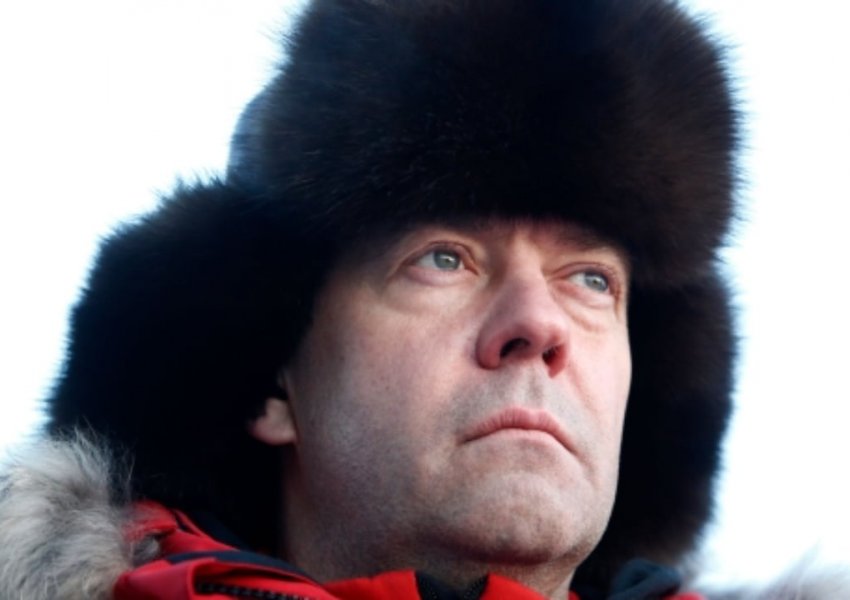 Analiza: Ish-presidenti rus Medvedev, topi i lirshëm që askush nuk e mori seriozisht
