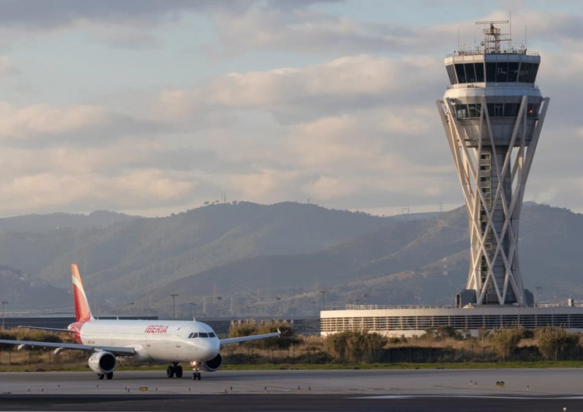 Fëmija kishte pasaportën të skaduar, prindërit e lënë në aeroport dhe ikin me pushime