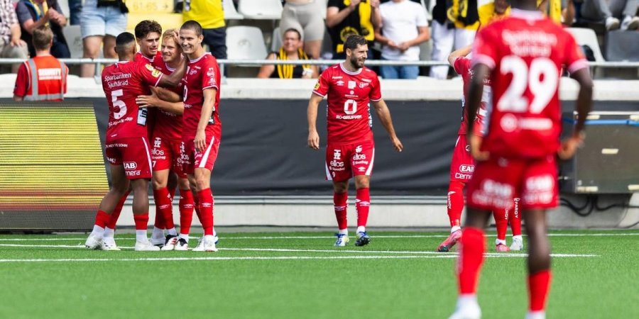 Zeneli vendos 'derbin' shqiptar në Suedi me një gol spektakolar ndaj Berishës