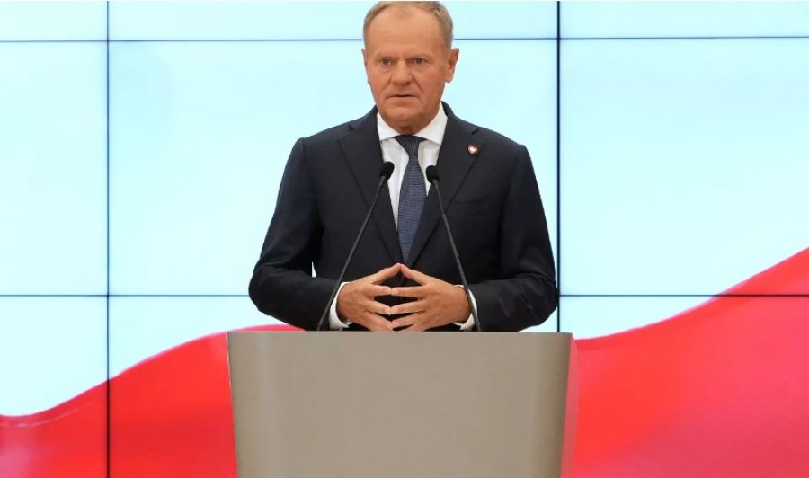 Pothuajse 50% e polakëve mbështesin dorëheqjen e kryeministrit Donald Tusk