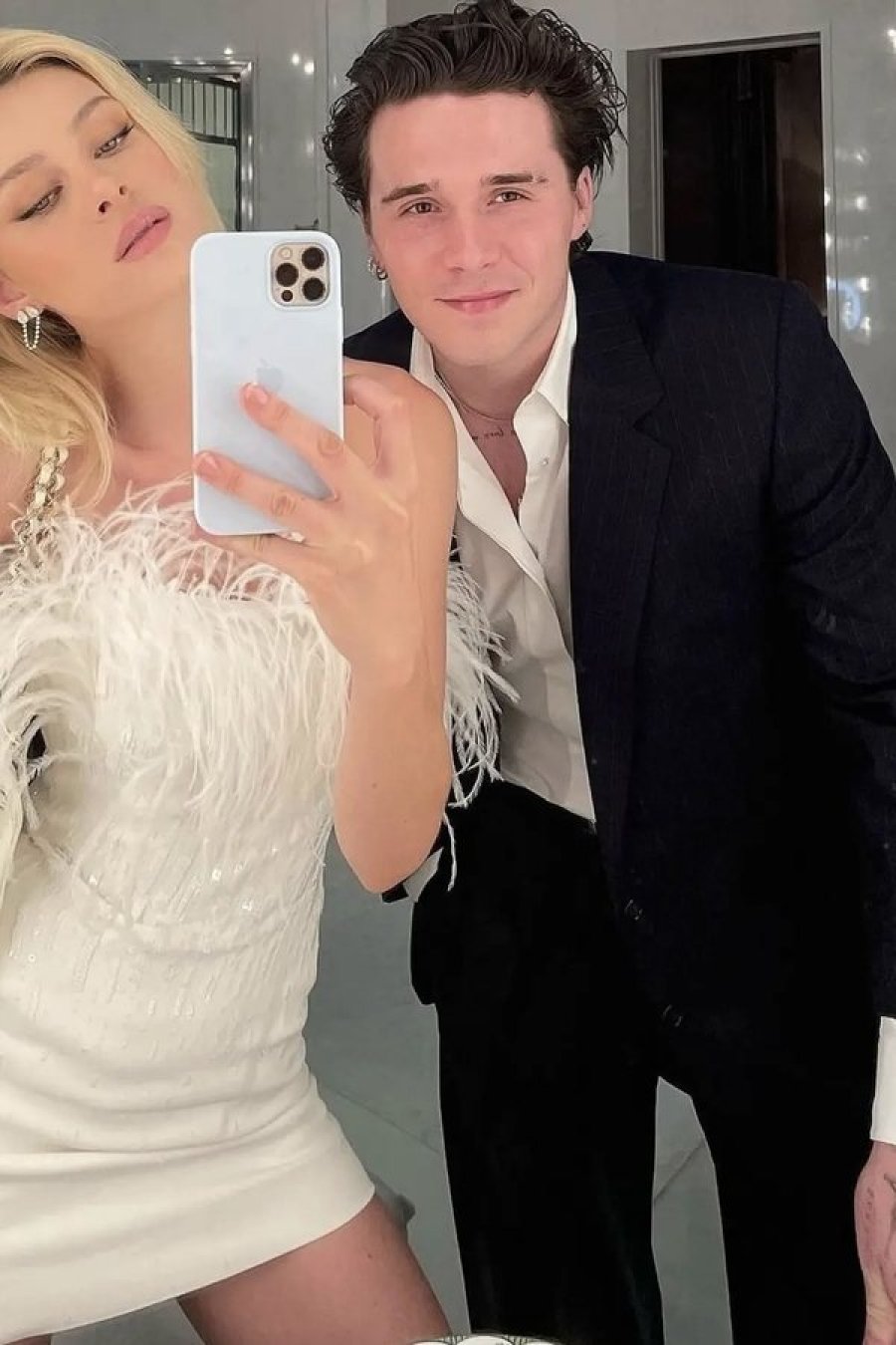 Brooklyn dhe Nicola 'martohen' sërish, larg familjes Beckham!