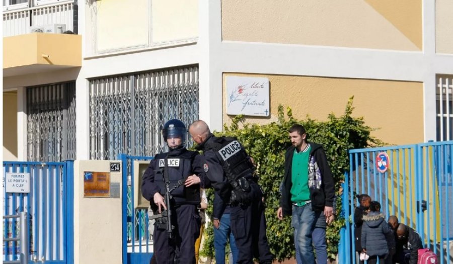 Franca nën 'cunamin e bardhë': Raporti alarmant për përhapjen e drogës dhe dhunës së lidhur