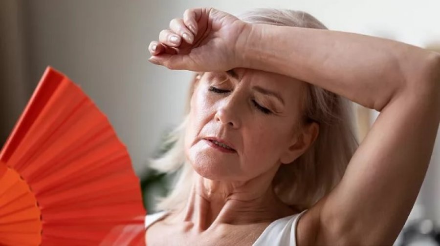Perimenopauza si revoltë: Riemërtimi që po shkund tabutë mjekësore