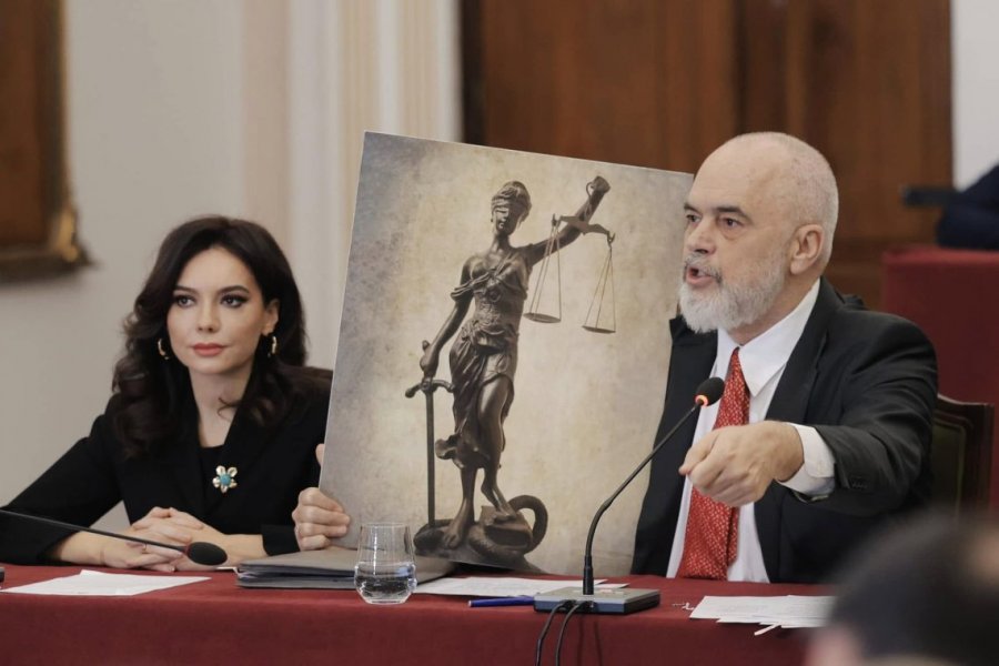 Rama kërcënoi gjyqtarin për vendimin e bazuar mbi aktet e qeverisë së tij
