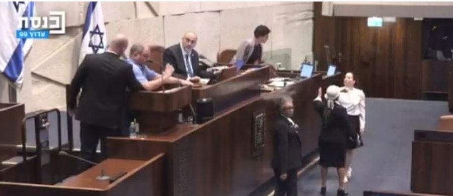 VIDEO/ Përmendi 'gjenocidin' në Gaza, deputeti izraelit përjashtohet nga foltorja e Kuvendit