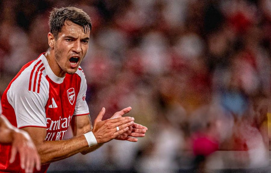 Juventusi po kërkon transferimin e mbrojtësit të Arsenalit