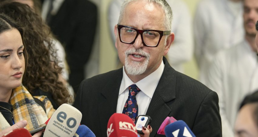 Vitia: Kërkuam disa herë nga Shqipëria hemodializë falas për qytetarët e Kosovës, s’ka përgjigje