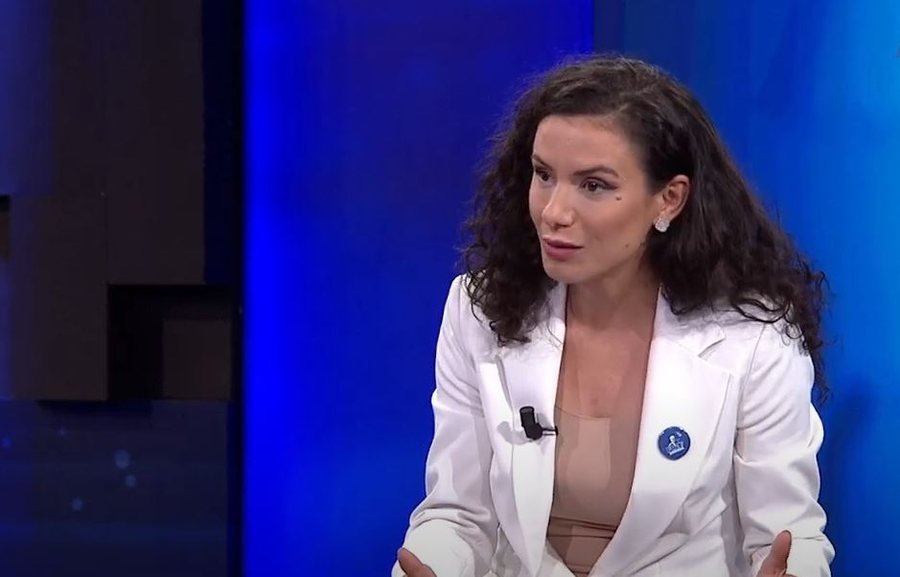 'Beteja jo vetëm e gazetarëve', Hysaj për rrethimin e News24: Uzurpimi i fjalës së lirë, histori që po përsëritet